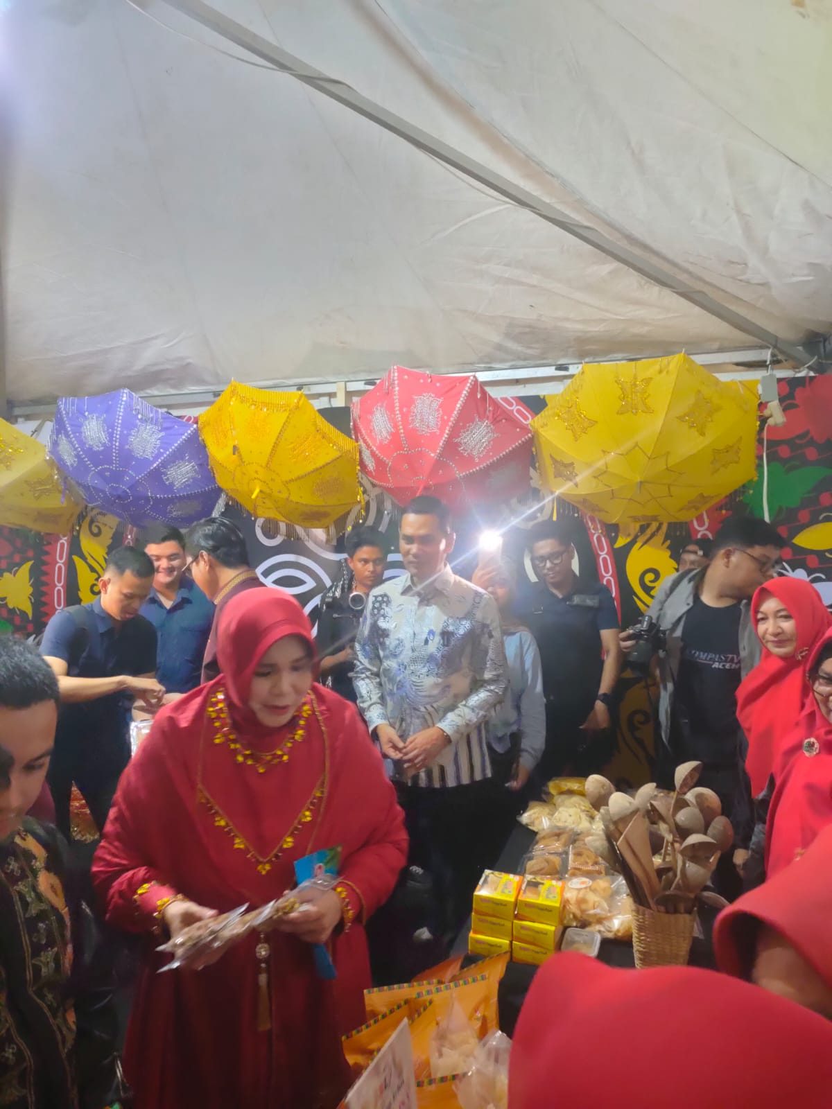 Promosi produk lokal di gelaran bazar